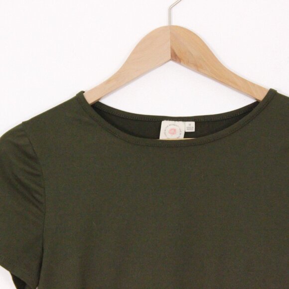 *Live in the Moment Green Cropped Baby T Shirt - Picture 3 of 4